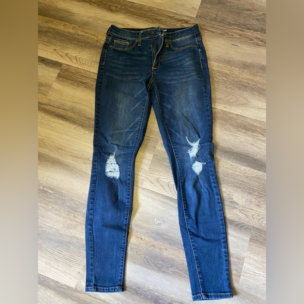 Universal Thread Ripped Jeggings